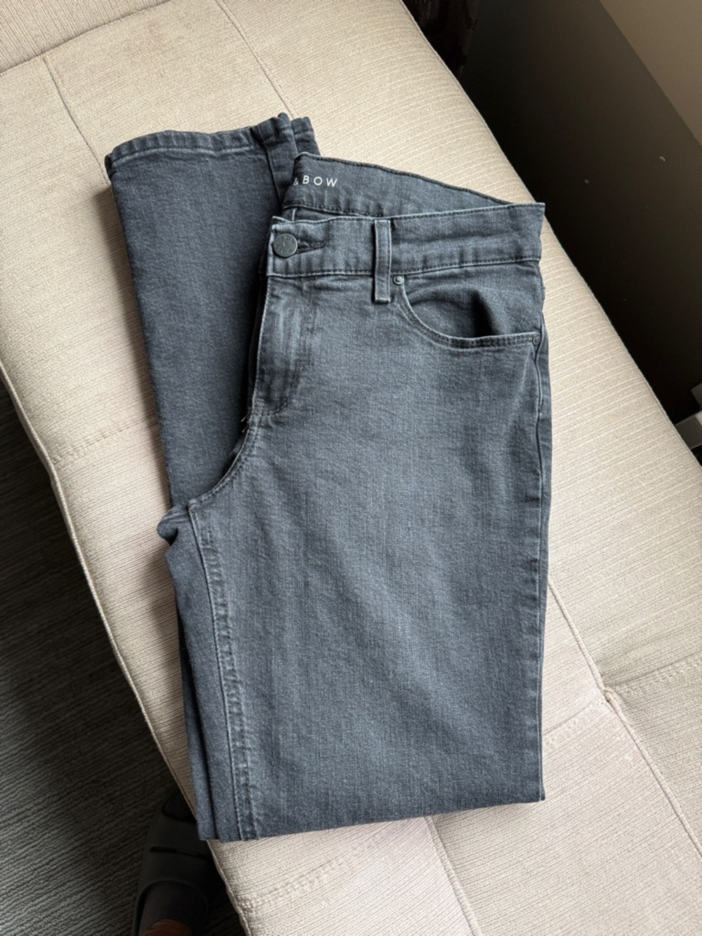 Women’s Slim Straight Jeans in Charcoal Black